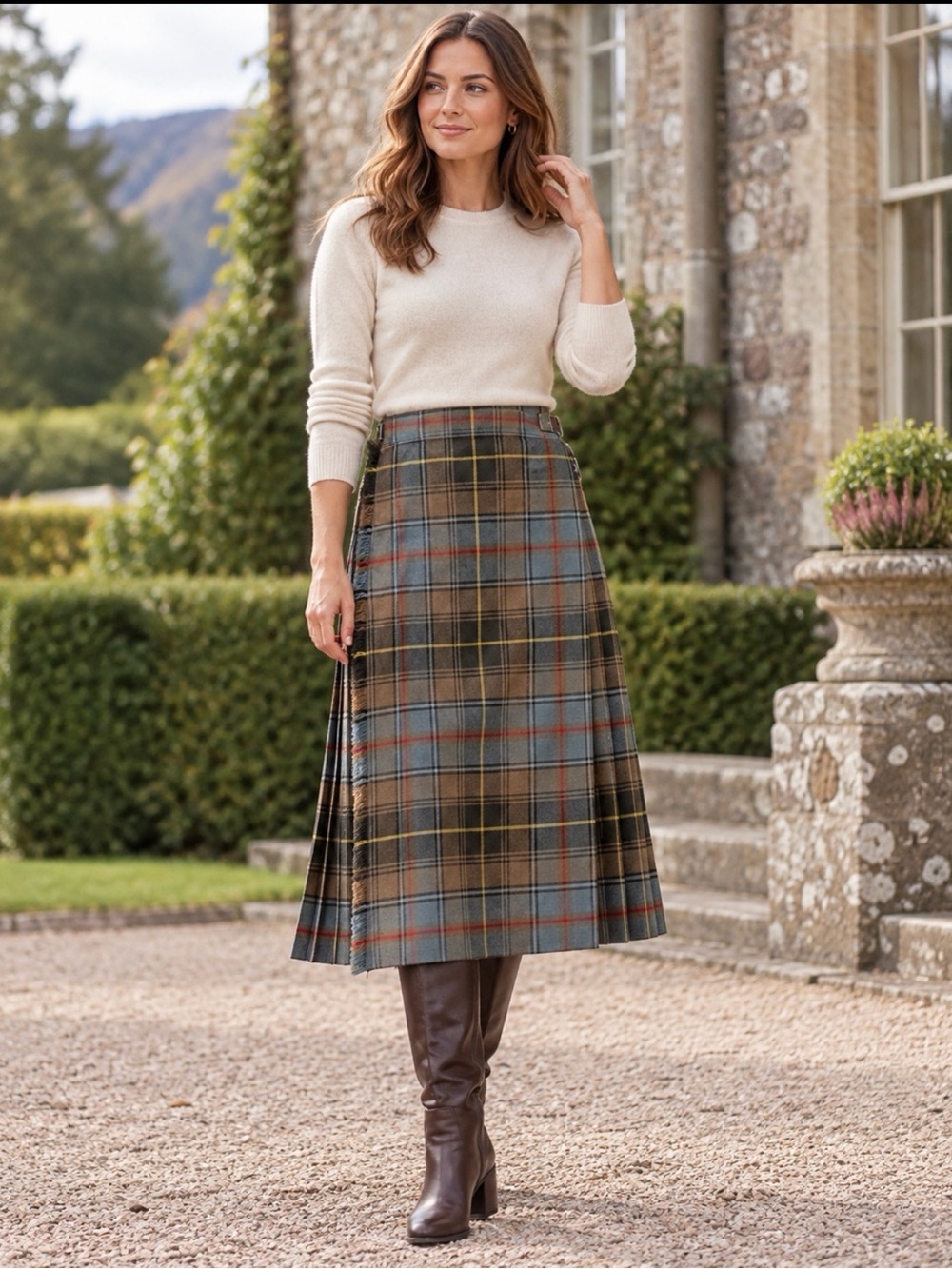 VIntage Lawrie of Scotland wool tartan Pleated Plaid Midi kilted Skirt size 10